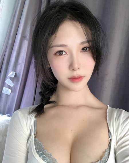 美丽笨女人